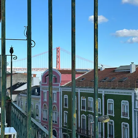 Belem With Tagus River View Апартаменты Лиссабон